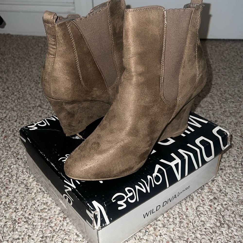 Wedge Brown Boots
